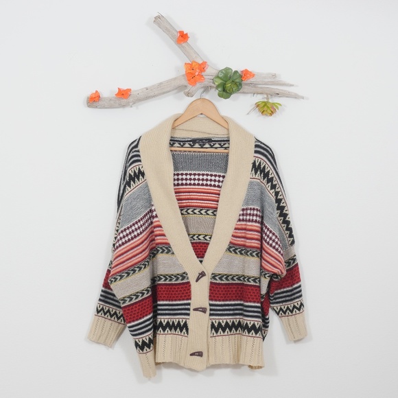 Honey Punch Sweaters - Honey Punch ethnic/aztec print cardigan